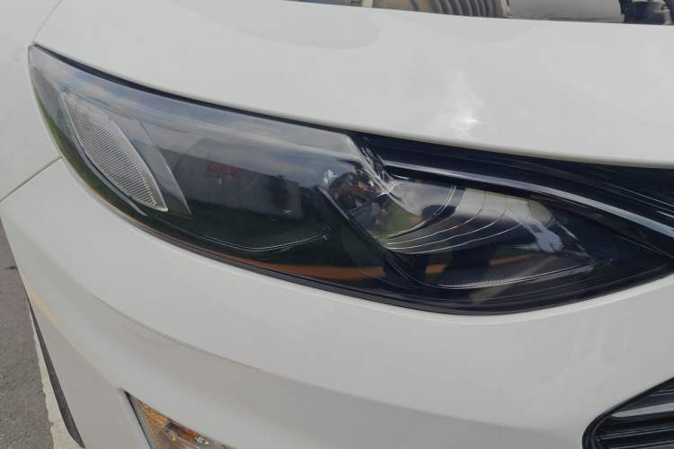 Used Chevrolet Malibu XL 2019 Redline 550T Automatic Sport Edition Right Front Headlight