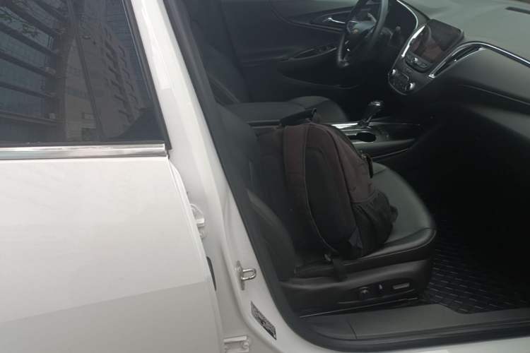 Used Chevrolet Malibu XL 2019 535T CVT Active Version Right Front Seat
