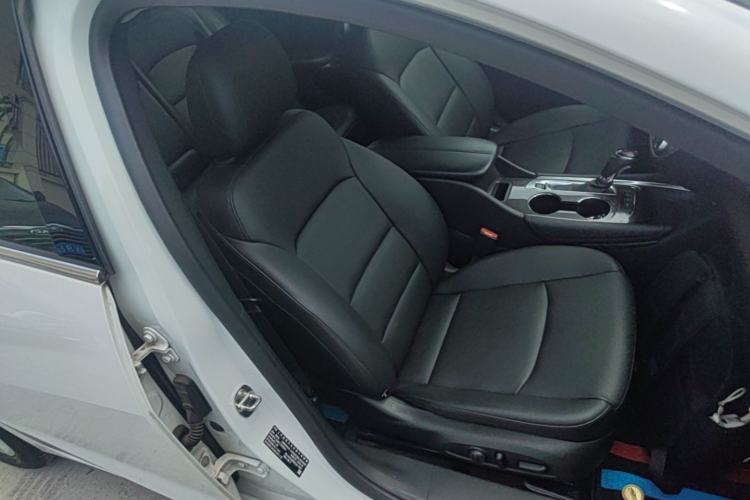 Used Chevrolet Malibu XL 2019 535T CVT Active Version Right Front Seat