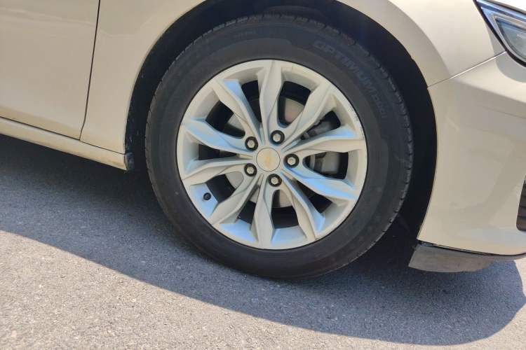 Used Chevrolet Malibu XL 2019 535T CVT Active Version Right Front Wheel Hub