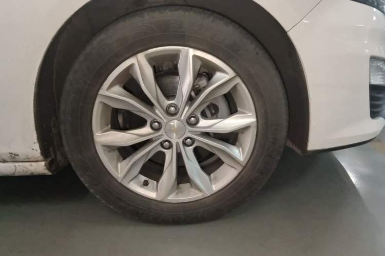 Used Chevrolet Malibu XL 2019 535T CVT Active Version Right Front Wheel Hub