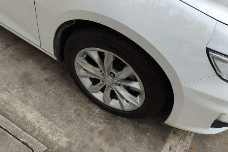Used Chevrolet Malibu XL 2019 535T CVT RuiLian Edition Right Front Wheel Hub