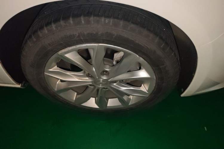 Used Chevrolet Malibu XL 2019 535T CVT Active Version Right Front Wheel Hub