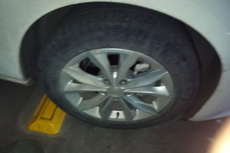 Used Chevrolet Malibu XL 2019 535T CVT Active Version Right Front Wheel Hub