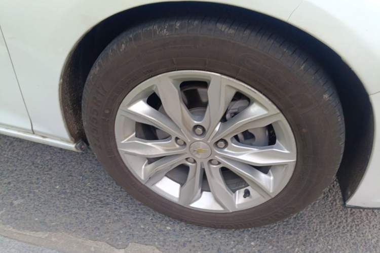 Used Chevrolet Malibu XL 2019 535T CVT Active Version Right Front Wheel Hub