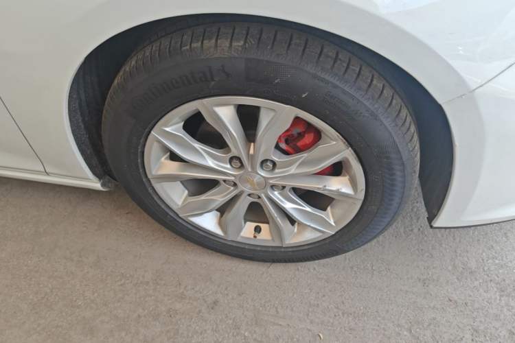Used Chevrolet Malibu XL 2019 535T CVT Active Version Right Front Wheel Hub