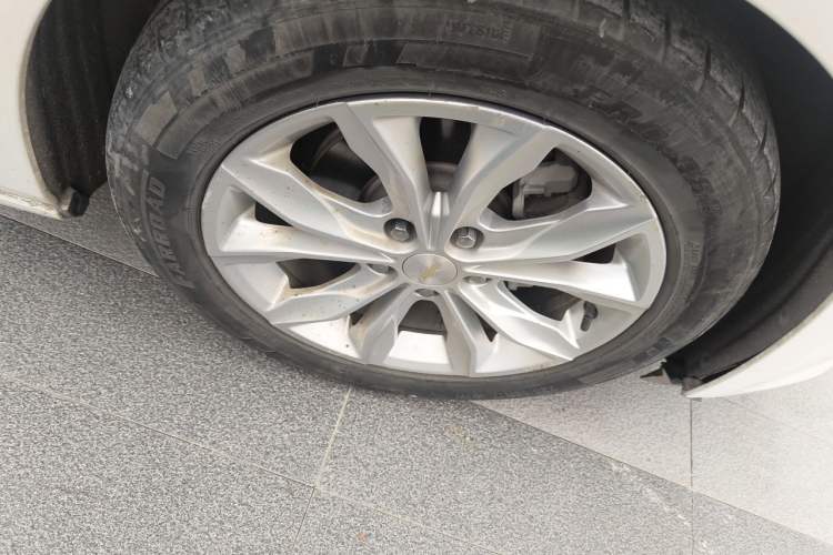 Used Chevrolet Malibu XL 2019 535T CVT Active Version Right Front Wheel Hub
