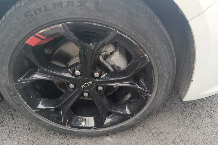 Used Chevrolet Malibu XL 2019 Redline 550T Automatic Sport Edition Right Front Wheel Hub