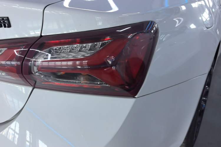 Used Chevrolet Malibu XL 2019 Redline 550T Automatic Sport Edition Right Rear Taillight
