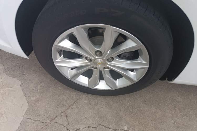 Used Chevrolet Malibu XL 2019 535T CVT Active Version Right Rear Wheel Hub