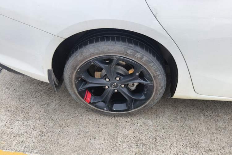 Used Chevrolet Malibu XL 2019 Redline 550T Automatic Sport Edition Right Rear Wheel Hub