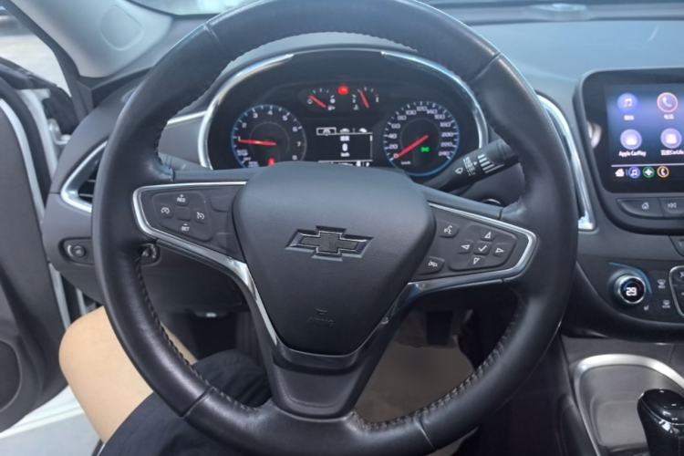 Used Chevrolet Malibu XL 2019 Redline 550T Automatic Sport Edition Steering Wheel