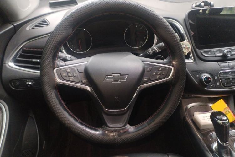 Used Chevrolet Malibu XL 2019 Redline 550T Automatic Smart Edition Steering Wheel