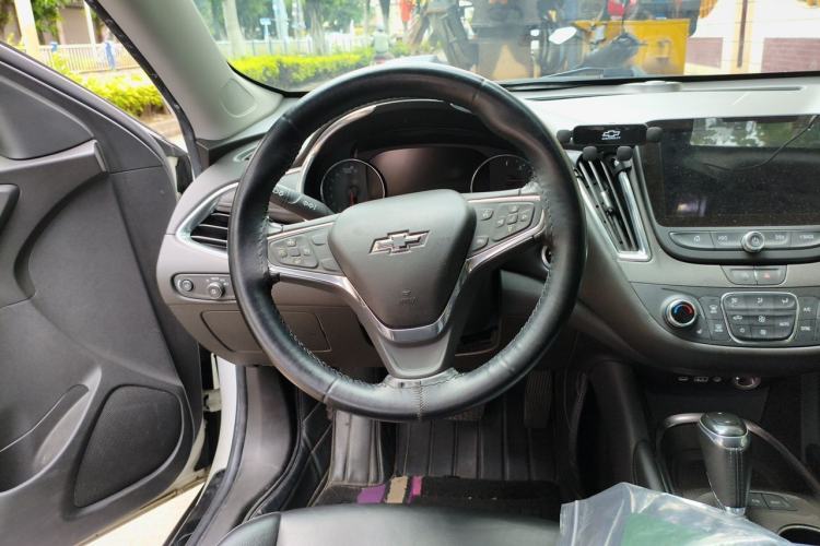 Used Chevrolet Malibu XL 2019 535T CVT RuiLian Edition Steering Wheel