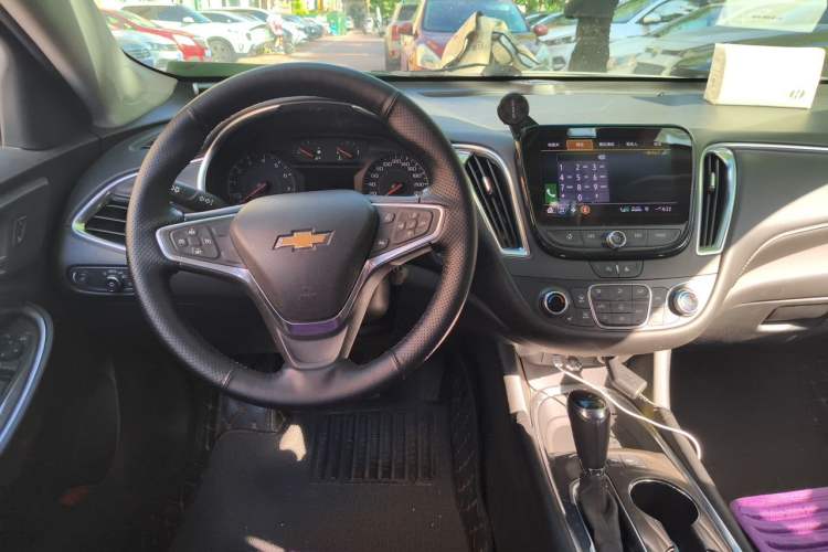 Used Chevrolet Malibu XL 2019 535T CVT Active Version Steering Wheel