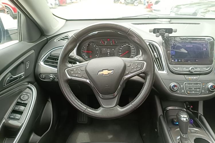 Used Chevrolet Malibu XL 2019 535T CVT Active Version Steering Wheel