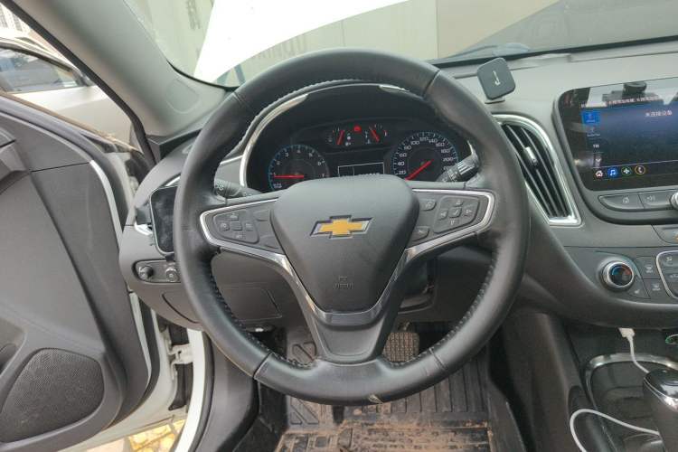 Used Chevrolet Malibu XL 2019 535T CVT Active Version Steering Wheel