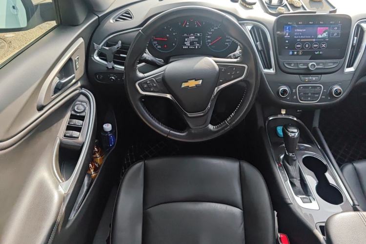 Used Chevrolet Malibu XL 2019 535T CVT Active Version Steering Wheel