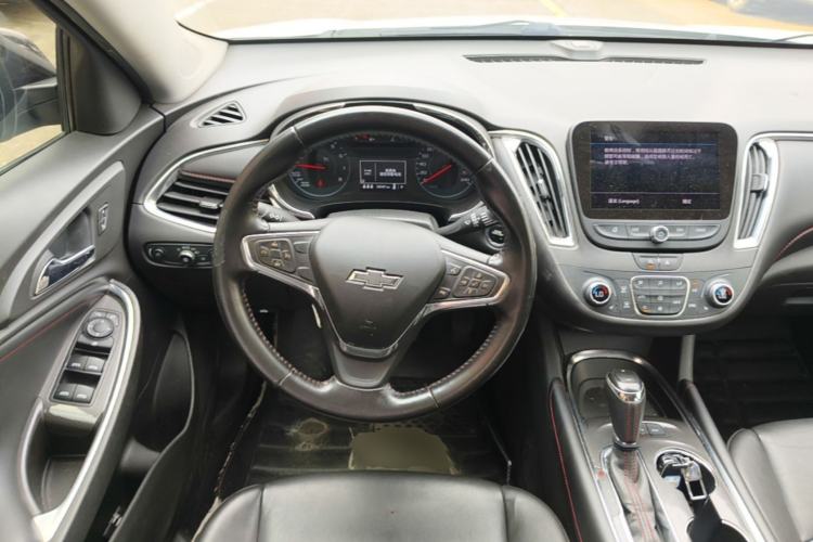 Used Chevrolet Malibu XL 2019 Redline 550T Automatic Sport Edition Steering Wheel
