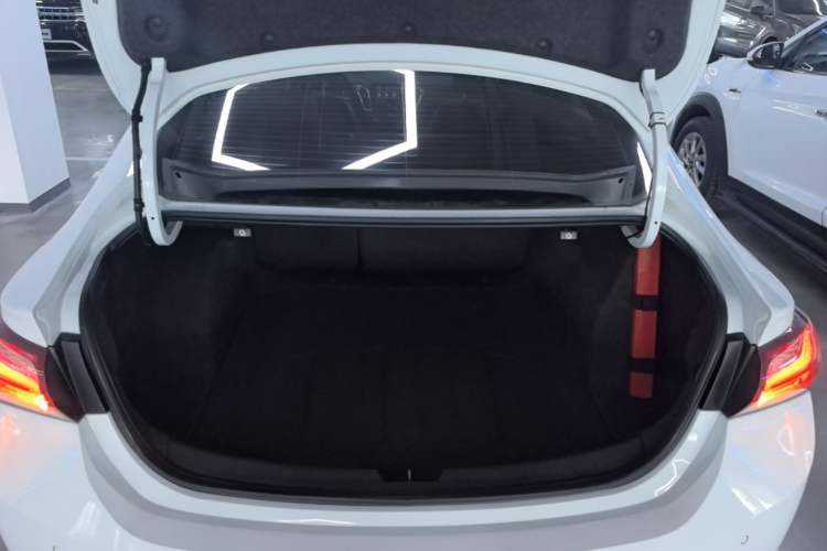 Used Chevrolet Malibu XL 2019 Redline 550T Automatic Sport Edition Trunk