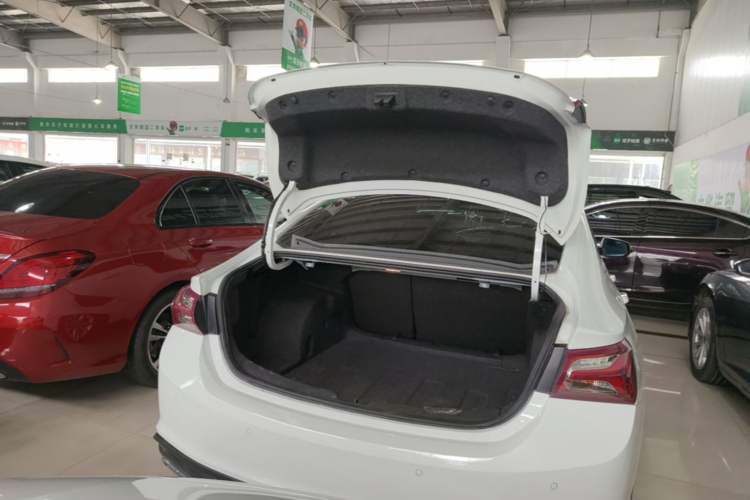 Used Chevrolet Malibu XL 2019 535T CVT Active Version Trunk