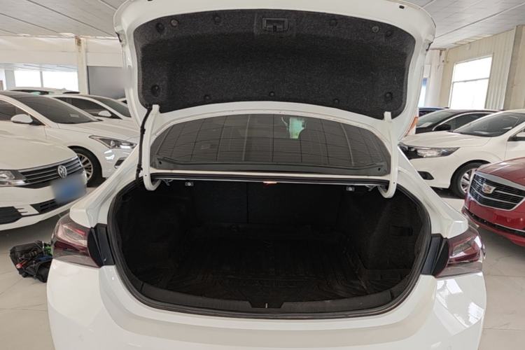 Used Chevrolet Malibu XL 2019 535T CVT RuiLian Edition Trunk