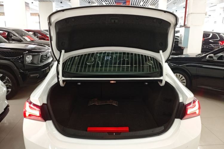 Used Chevrolet Malibu XL 2019 535T CVT Active Version Trunk