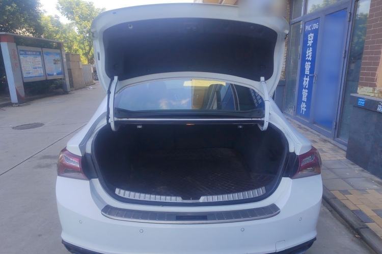 Used Chevrolet Malibu XL 2019 535T CVT Active Version Trunk