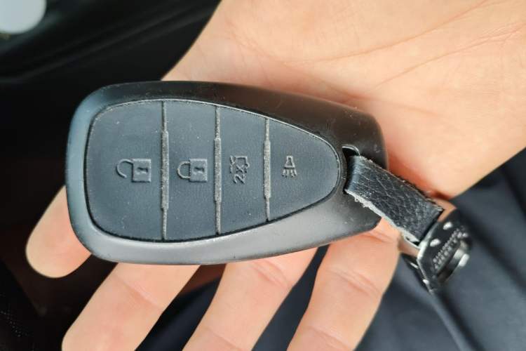 Used Chevrolet Malibu XL 2019 535T CVT Active Version Vehicle Key