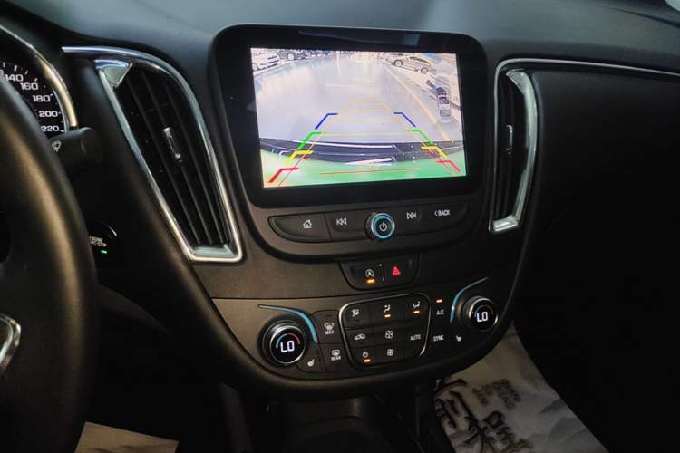 Used Chevrolet Malibu XL 2020 Redline 550T Automatic Sport Edition Audio And AC Panel