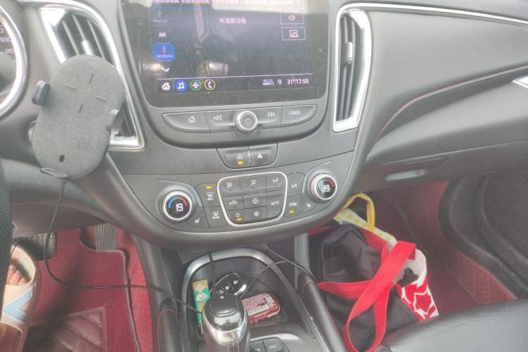 Used Chevrolet Malibu XL 2020 Redline 550T Automatic Sport Edition Audio And AC Panel