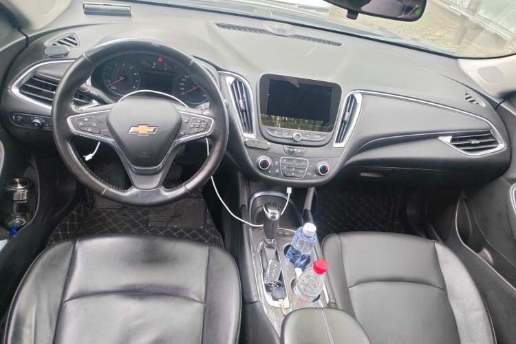 Used Chevrolet Malibu XL 2020 535T CVT Sharp Edition Center Console