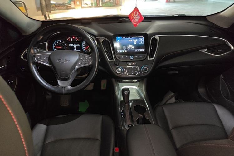 Used Chevrolet Malibu XL 2020 Redline 550T Automatic Sport Edition Center Console