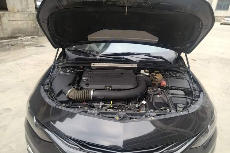 Used Chevrolet Malibu XL 2020 Redline 550T Automatic Sport Edition Engine Bay