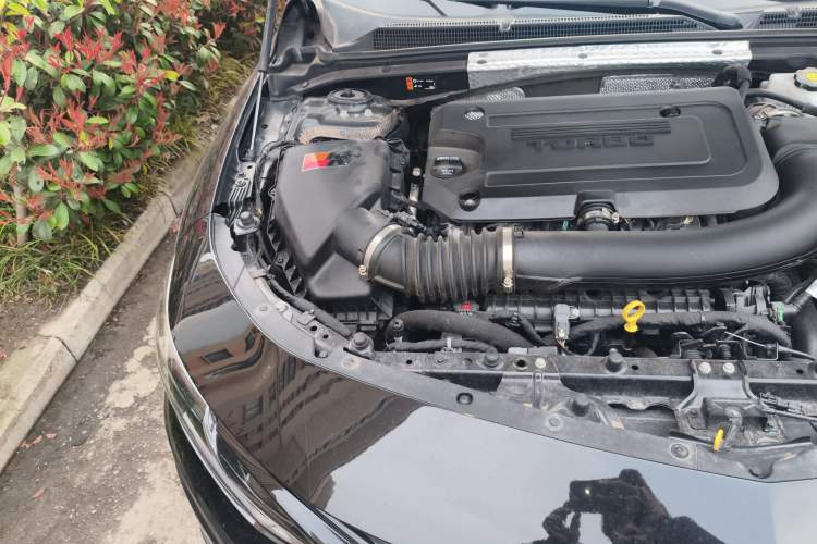 Used Chevrolet Malibu XL 2020 Redline 550T Automatic Sport Edition Engine Bay Right
