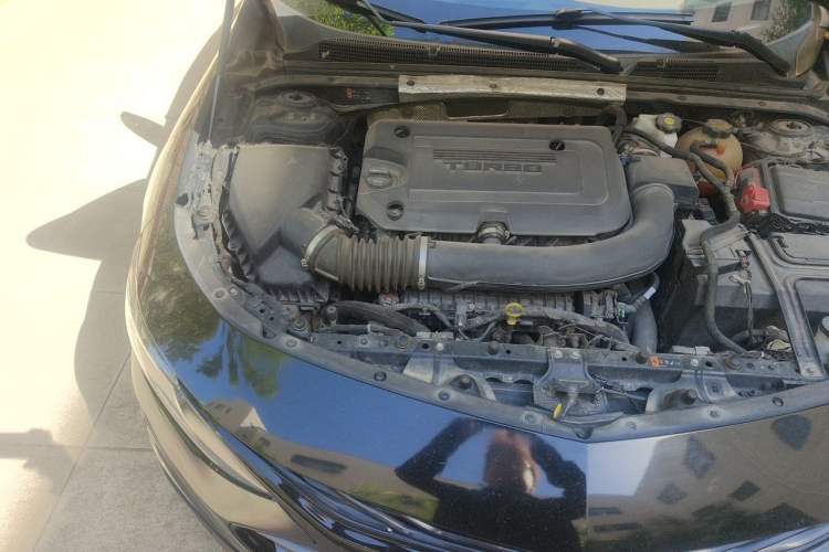Used Chevrolet Malibu XL 2020 Redline 550T Automatic Sport Edition Engine Bay Right