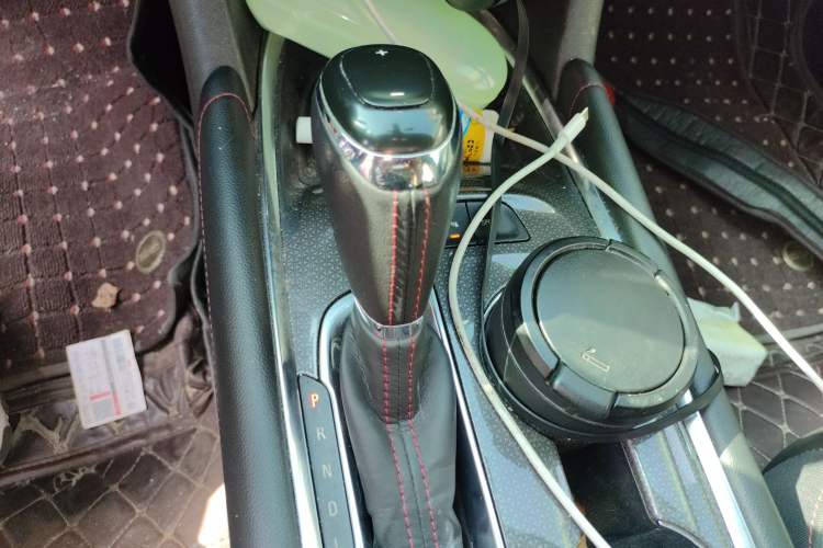 Used Chevrolet Malibu XL 2020 Redline 550T Automatic Sport Edition Gear Lever
