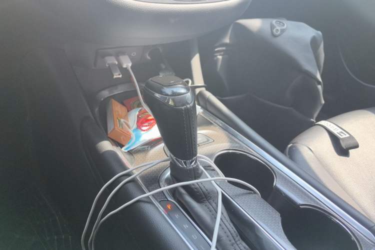 Used Chevrolet Malibu XL 2020 535T CVT Sharp Edition Gear Lever