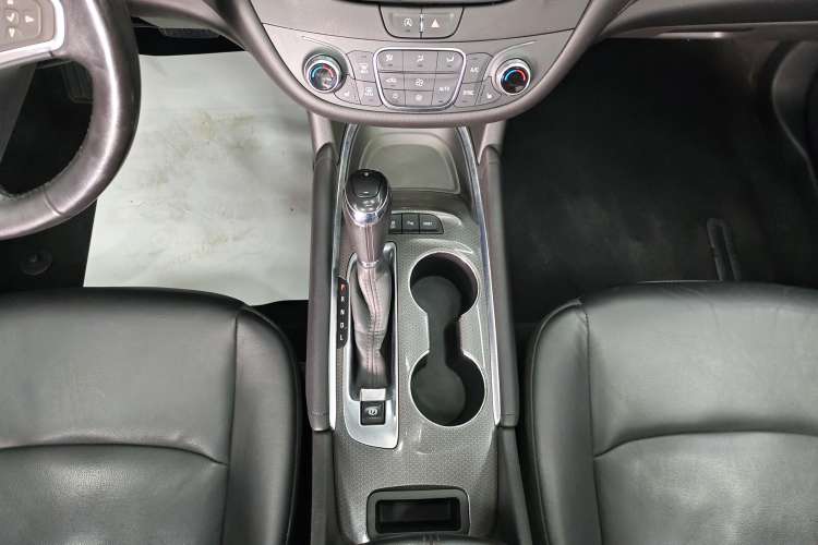 Used Chevrolet Malibu XL 2020 535T CVT Sharp Edition Gear Lever