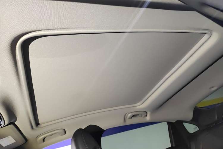 Used Chevrolet Malibu XL 2020 Redline 550T Automatic Sport Edition Headliner