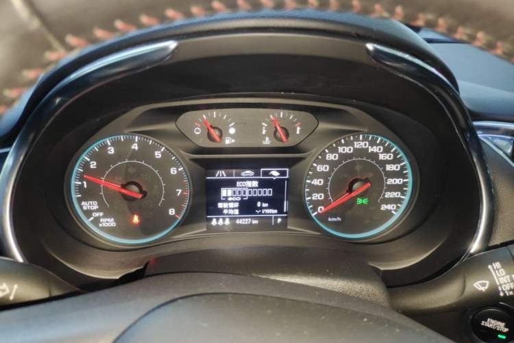 Used Chevrolet Malibu XL 2020 Redline 550T Automatic Sport Edition Instrument Cluster