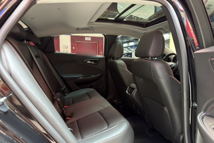 Used Chevrolet Malibu XL 2020 Redline 550T Automatic Sport Edition Interior 11