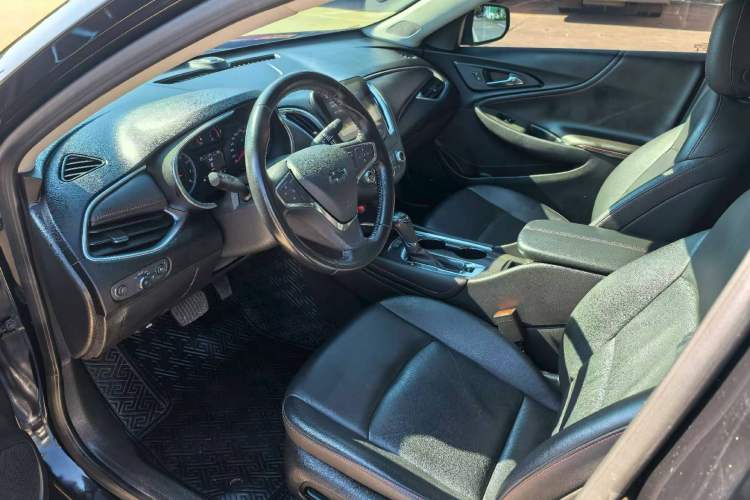Used Chevrolet Malibu XL 2020 Redline 550T Automatic Sport Edition Interior 2