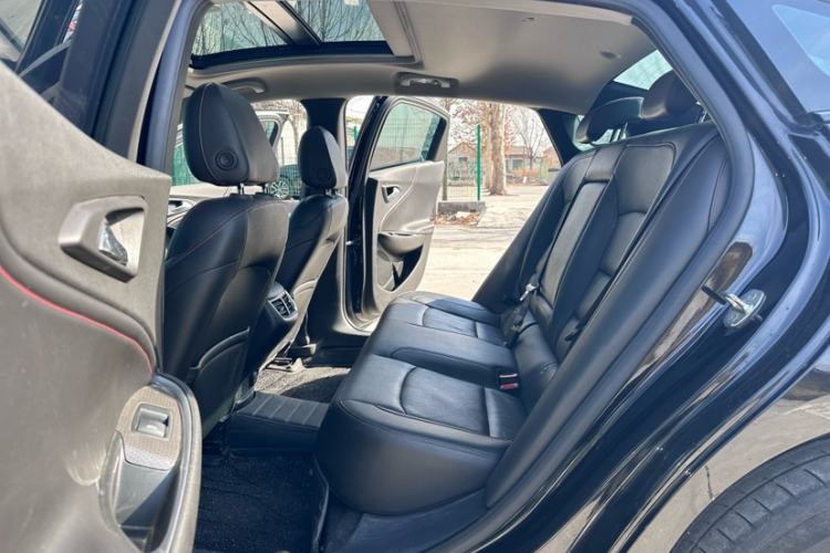 Used Chevrolet Malibu XL 2020 Redline 550T Automatic Sport Edition Interior 3