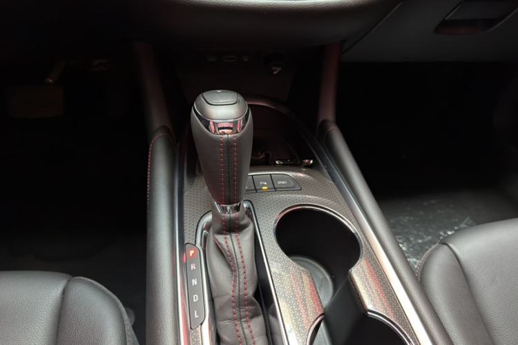 Used Chevrolet Malibu XL 2020 Redline 550T Automatic Sport Edition Interior 4