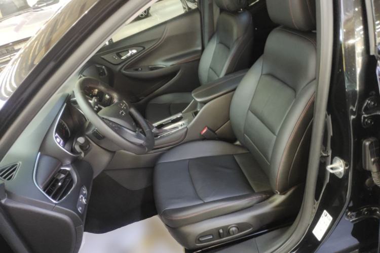 Used Chevrolet Malibu XL 2020 Redline 550T Automatic Sport Edition Left Front Seat