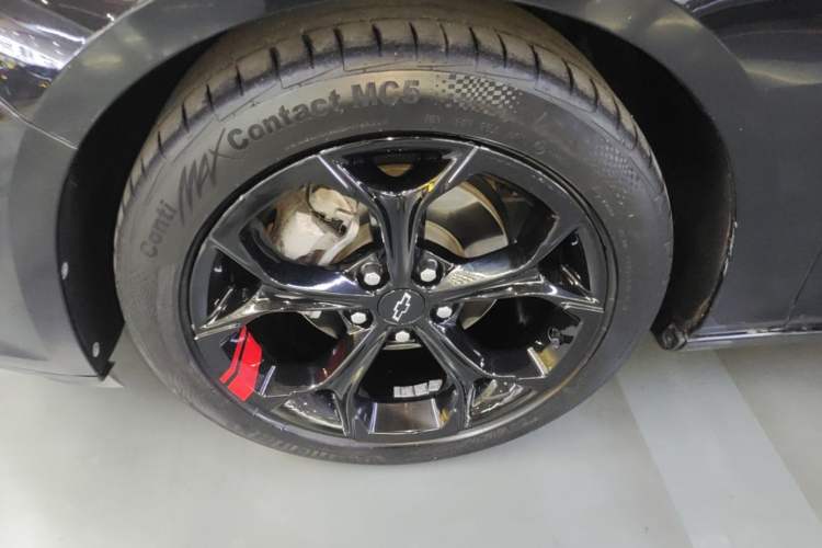 Used Chevrolet Malibu XL 2020 Redline 550T Automatic Sport Edition Left Front Wheel Hub