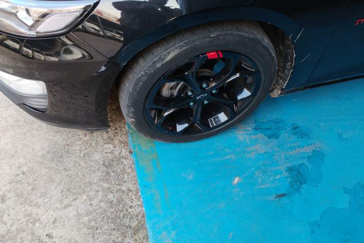 Used Chevrolet Malibu XL 2020 Redline 550T Automatic RuiLian Edition Left Front Wheel Hub