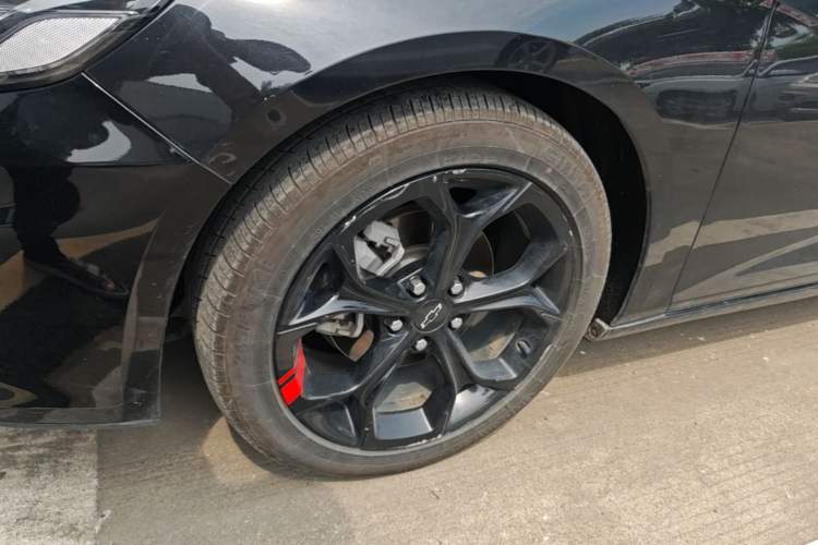 Used Chevrolet Malibu XL 2020 Redline 550T Automatic RuiLian Edition Left Front Wheel Hub