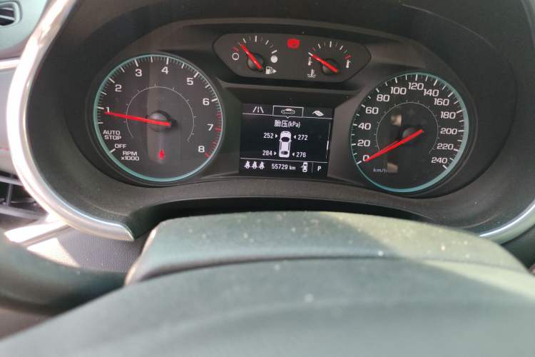 Used Chevrolet Malibu XL 2020 Redline 550T Automatic Sport Edition Odometer Close Up
